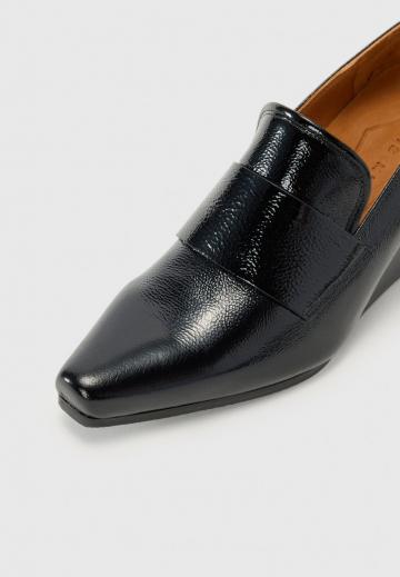 Туфли на танкетке