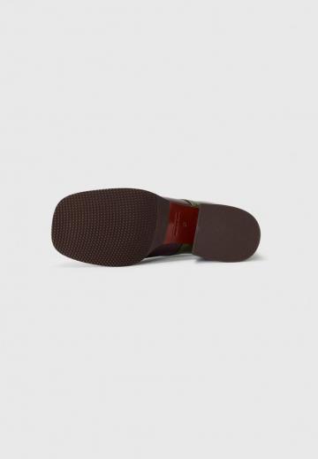 Туфли на шнуровке