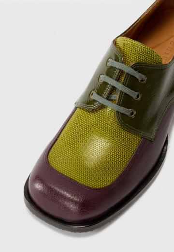 Туфли на шнуровке