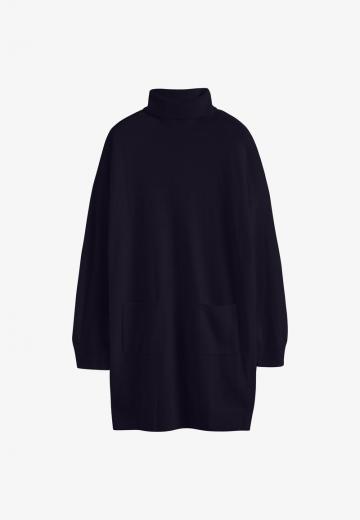 Вязаное платье