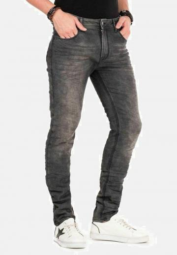 Узкие джинсы