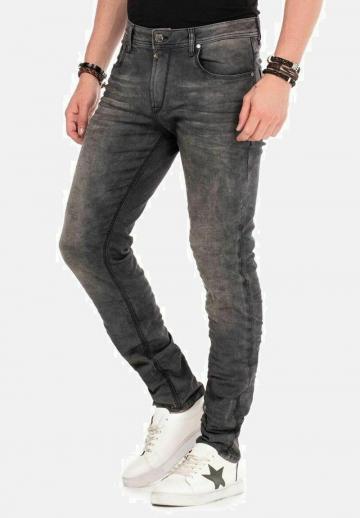 Узкие джинсы