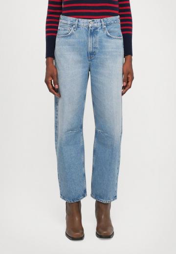 Джинсы бойфренда