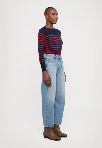 Джинсы бойфренда