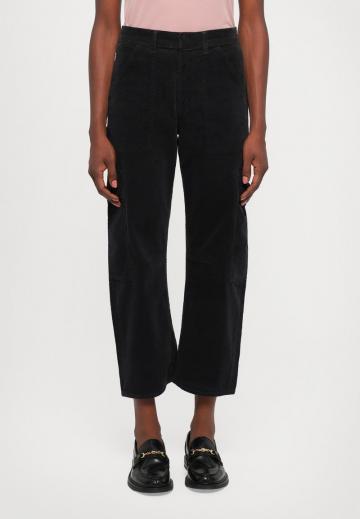 Брюки с накладными карманами