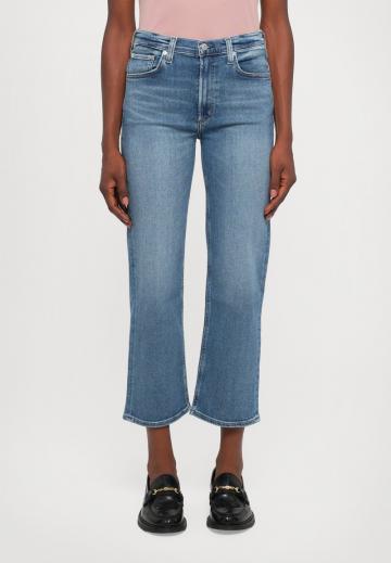 Короткие джинсы