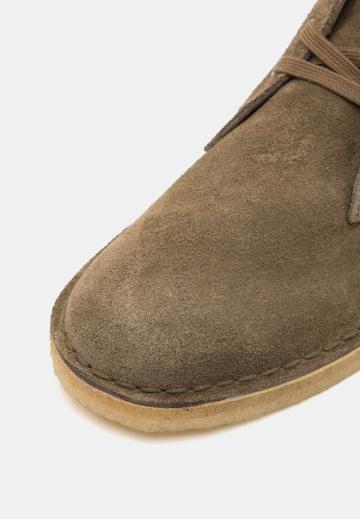 Ботинки на шнуровке