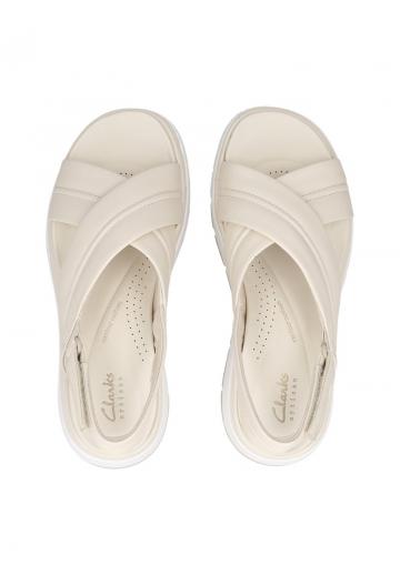 Босоножки на танкетке