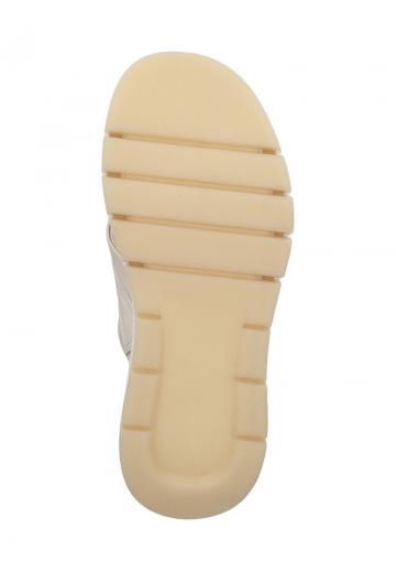 Босоножки на танкетке