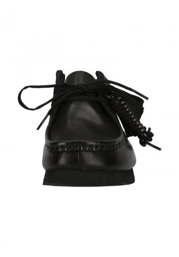 Ботинки на шнуровке