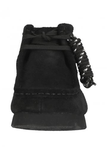 Ботинки на шнуровке