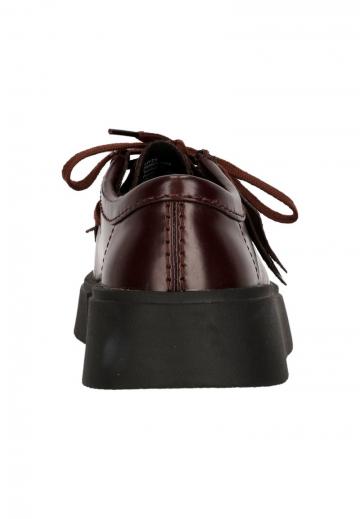 Туфли на шнуровке