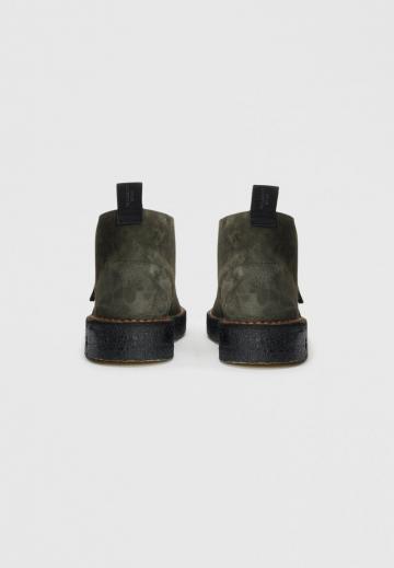 Ботинки на шнуровке