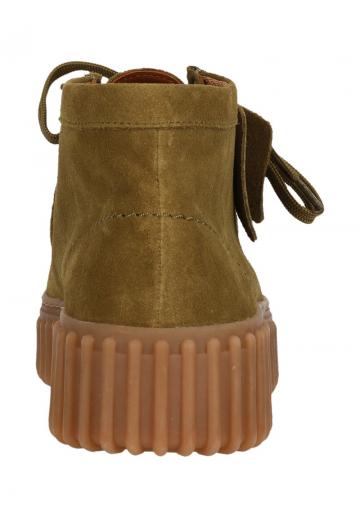 Ботинки на шнуровке