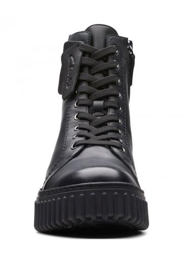 Ботинки на шнуровке