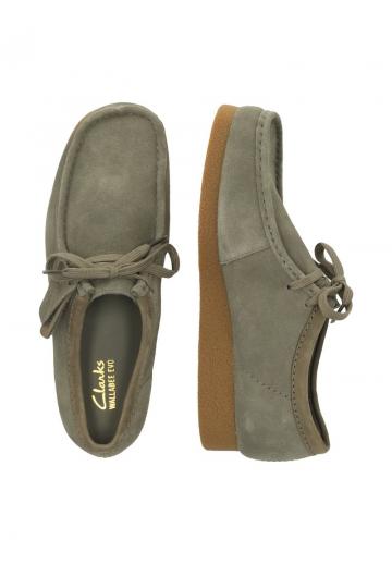 Ботинки на шнуровке