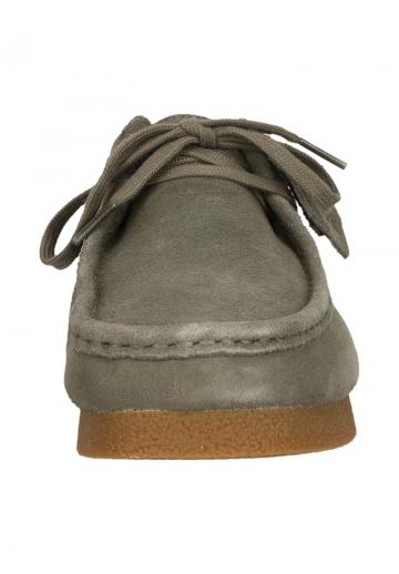 Ботинки на шнуровке