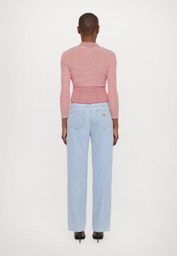 Джинсы бойфренда