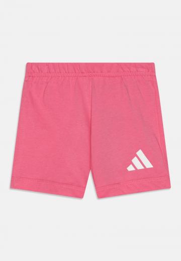 Спортивные шорты
