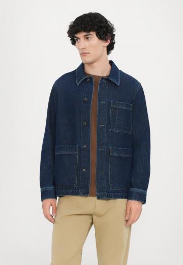 Джинсовая куртка