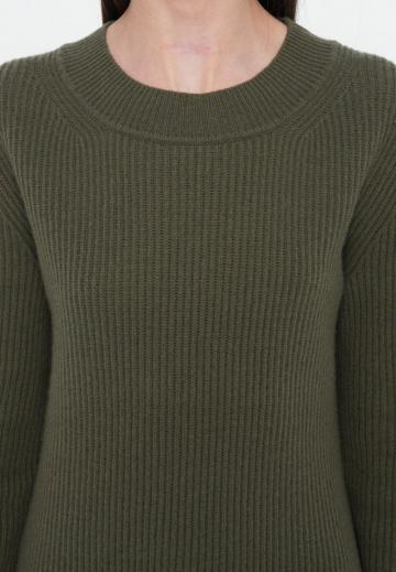 Вязаное платье