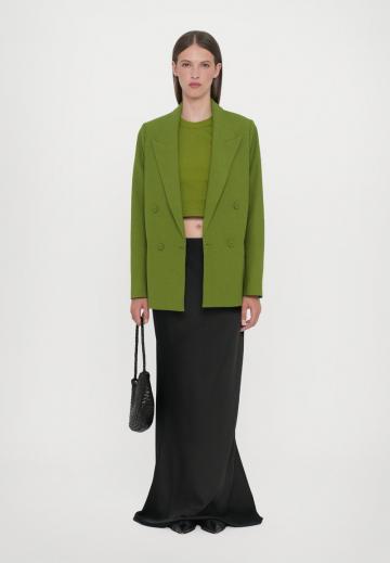 Блейзер с накладными карманами