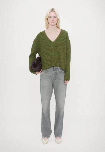 Джинсы бойфренда