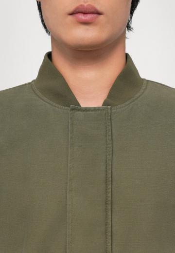 Куртка бомбер