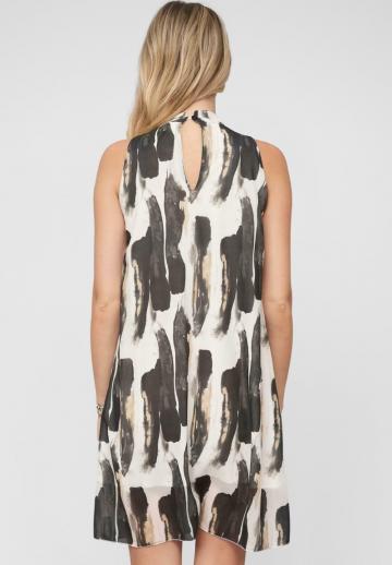 Короткое платье