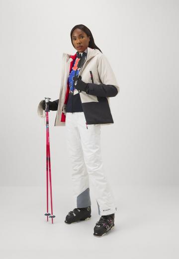 Спортивная куртка