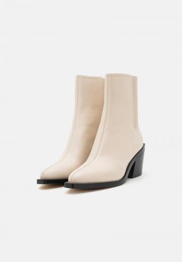 Ботинки челси