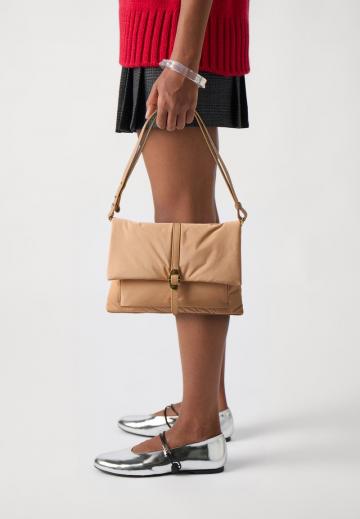 Кожаная сумка