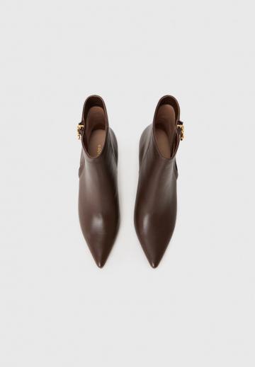 Высокие сапоги