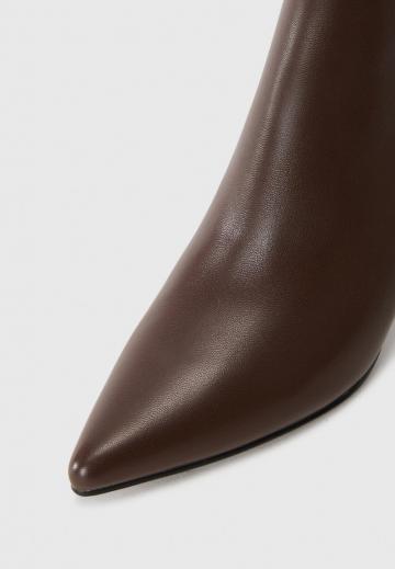 Высокие сапоги