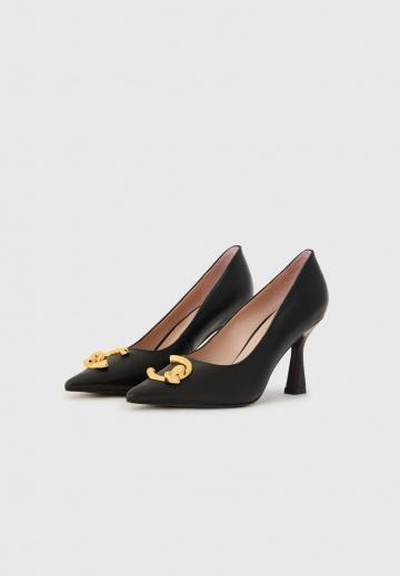 Туфли на высоком каблуке