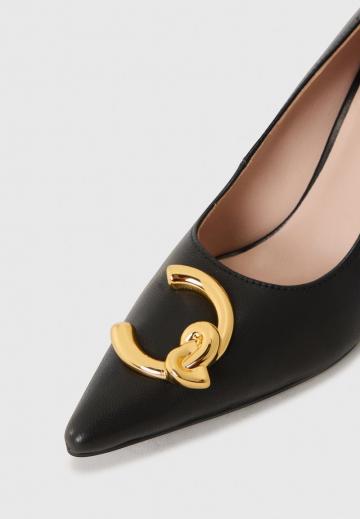 Туфли на высоком каблуке