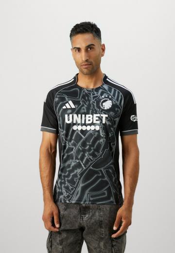 Спортивная форма