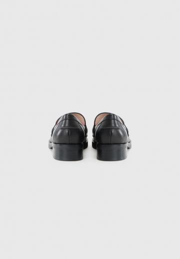 Полуботинки