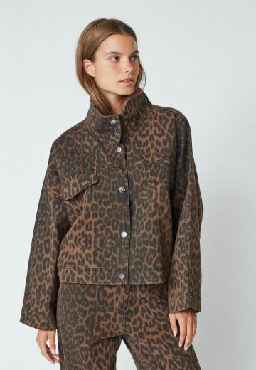 Джинсовая куртка