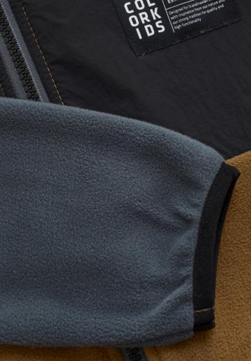 Спортивная куртка