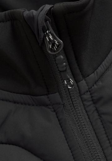 Спортивная куртка