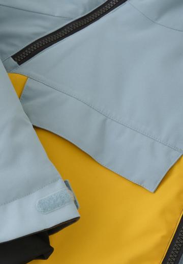 Спортивная куртка