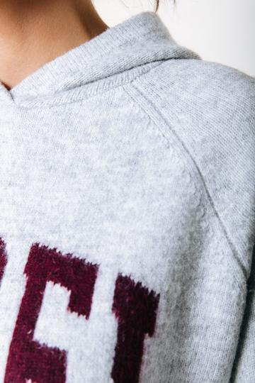 Пуловер с капюшоном