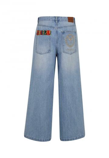 Прямые джинсы