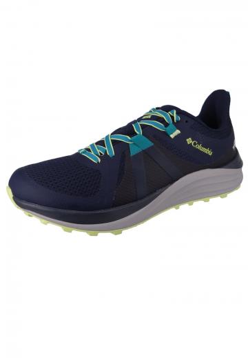 Походные кроссовки