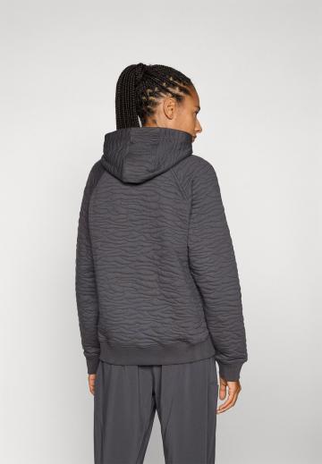 Спортивная толстовка