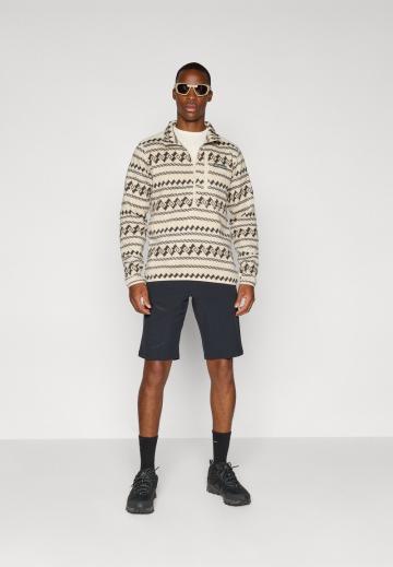 Спортивная кофта