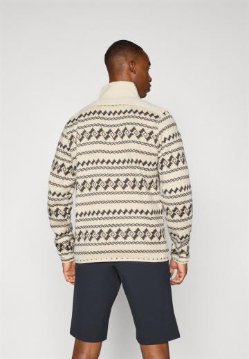 Спортивная кофта