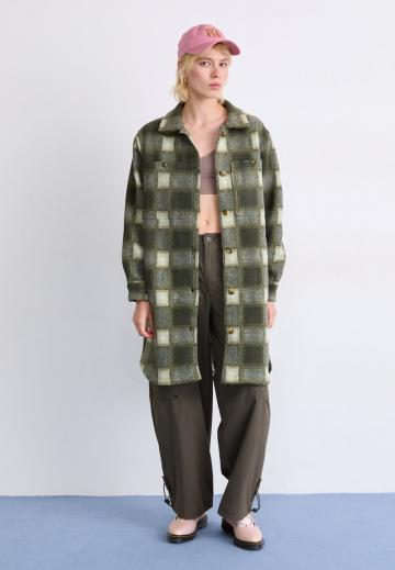 Спортивная куртка