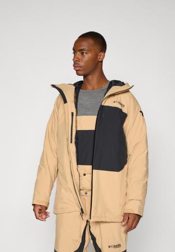 Сноубордическая куртка